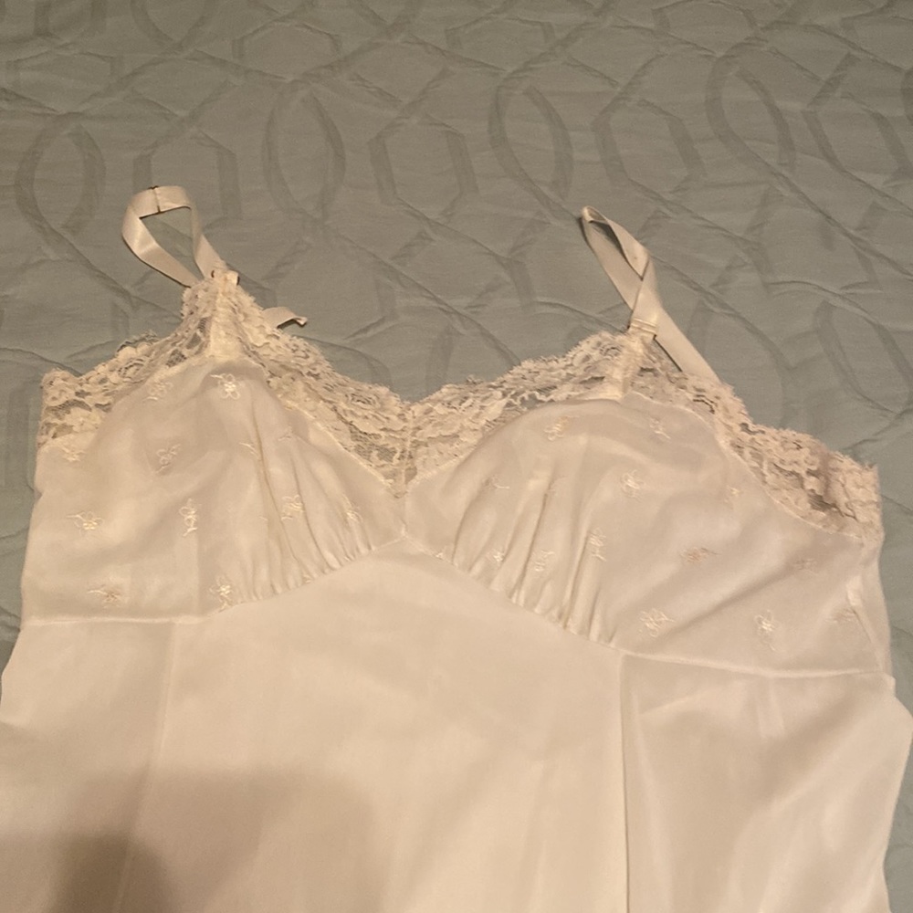 Charmode vintage gown white/cream size 42 $40